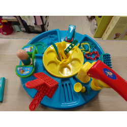 Juego de Plastilina. Segunda mano.