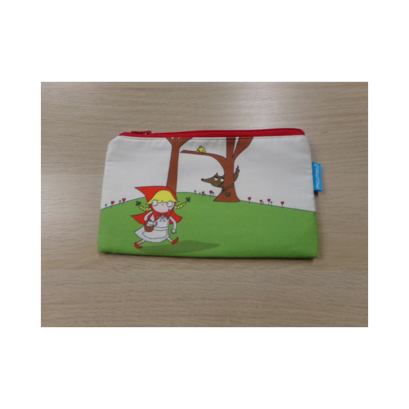 Estuche cole Micumacu. Segunda mano.