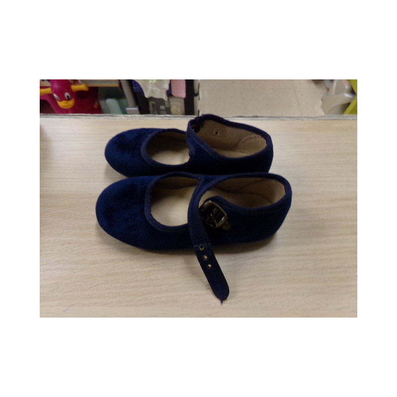 Merceditas Azul marino nº 27. Segunda mano.