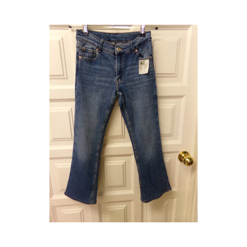 Pantalón vaquero Zara 8 años. Segunda mano.