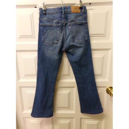 Pantalón vaquero Zara 8 años. Segunda mano.