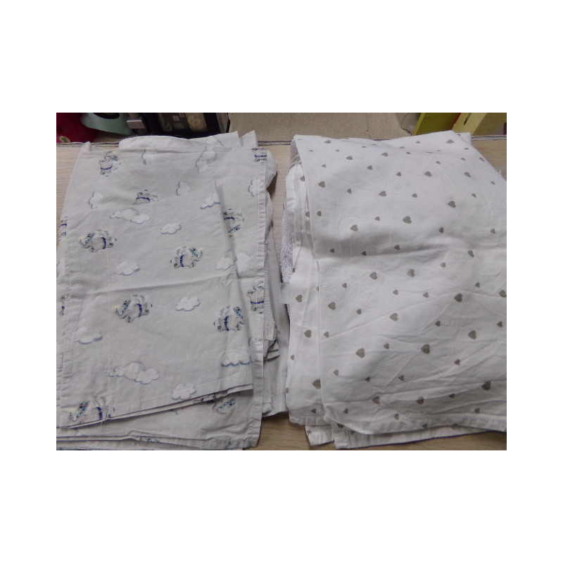 2 trios (bajera,encimera, almohada) Sábanas minicuna. Segunda mano.