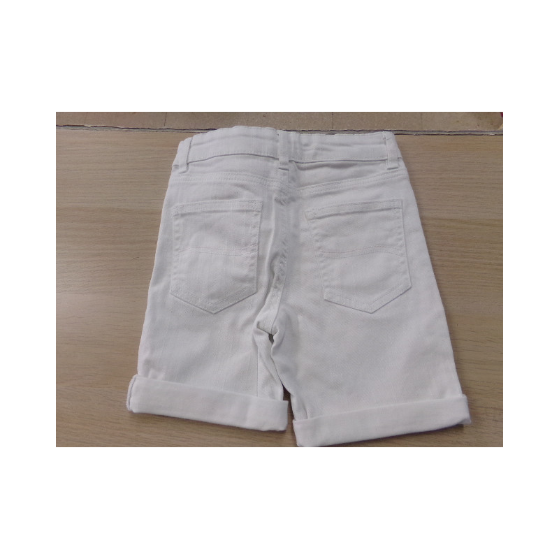 Pantalón corto 5-6 años. Segunda mano.