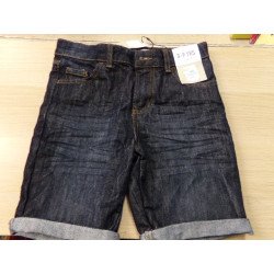 Pantalón corto 8-9 años. A estrenar.
