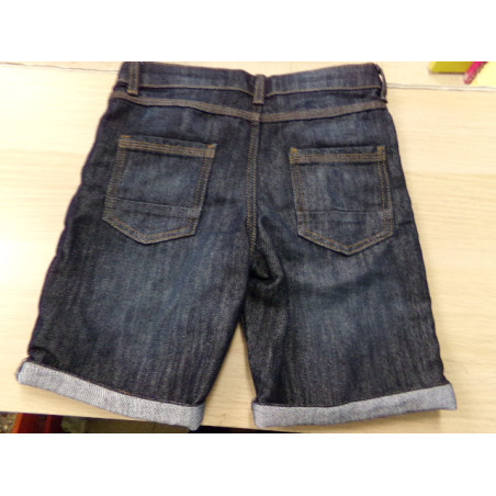 Pantalón corto 8-9 años. A estrenar.