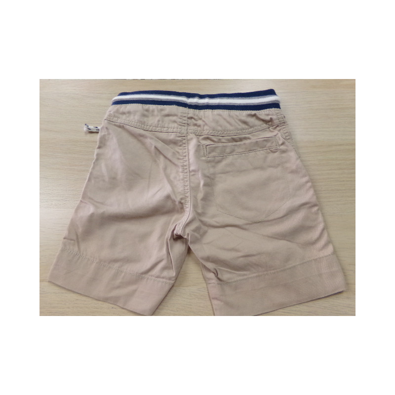 Pantalón corto 2 años. Segunda mano.