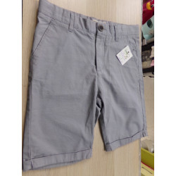 Pantalón corto gris Zara 8...