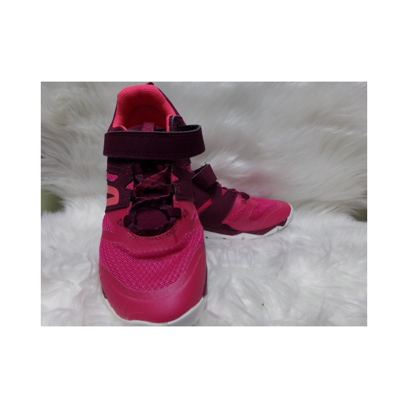 Tenis Decathlon nº 37. Segunda mano.