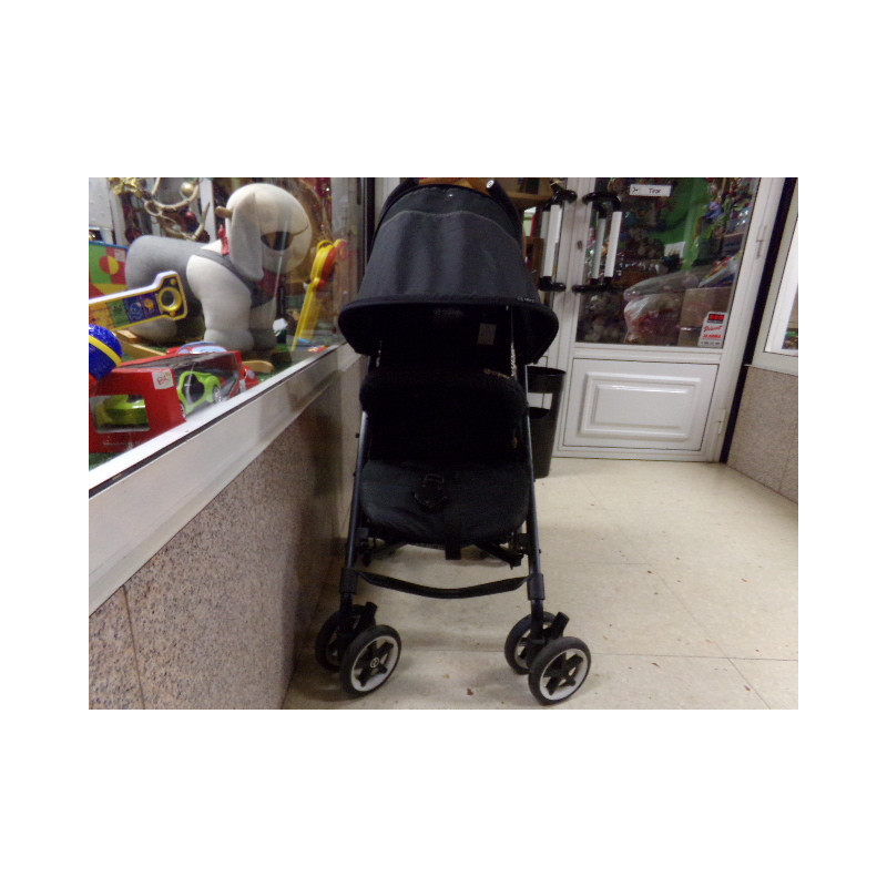 Silla ligera negra Cybex Urban Onix. Segunda mano.