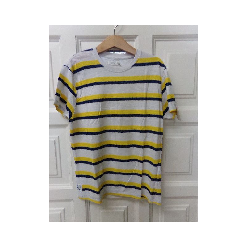 Camiseta Sfera 7-8 años. Segunda mano.