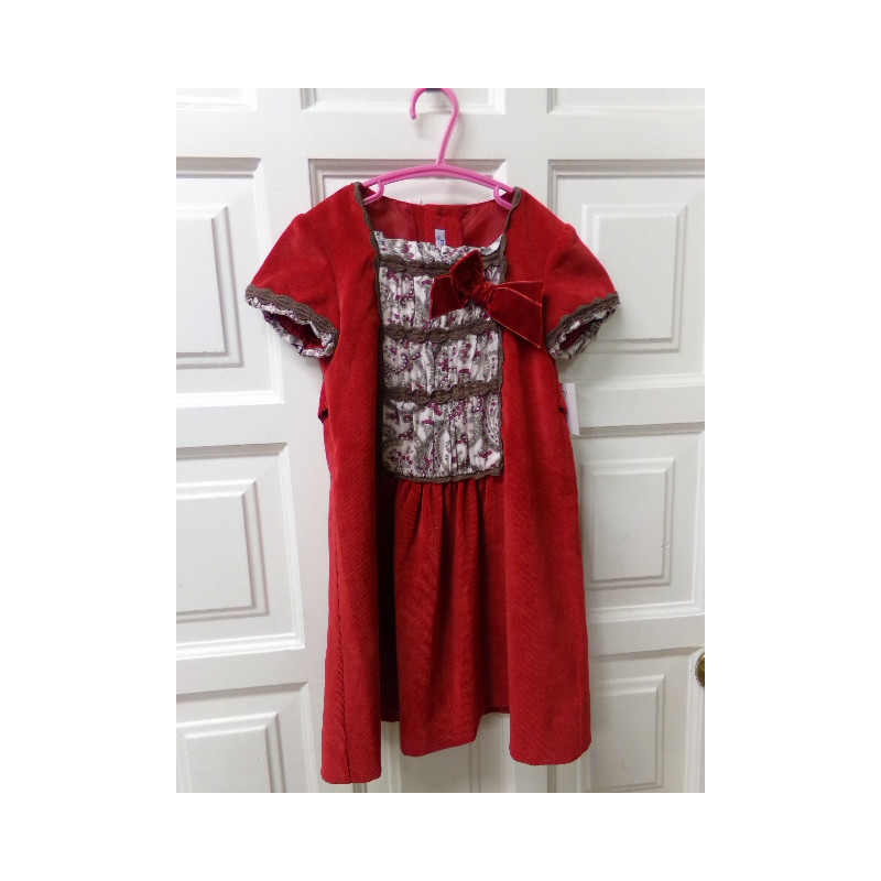Vestido pana rojo 5-6 años. Segunda mano.