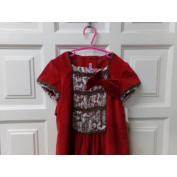 Vestido pana rojo 5-6 años. Segunda mano.