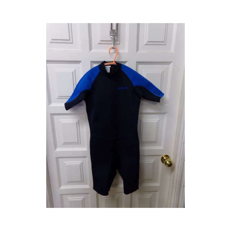 Neopreno 10 años. Segunda mano.