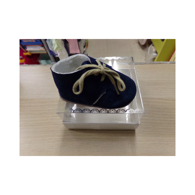 Botita azul marino pelito Mayoral nº 18. Segunda mano.