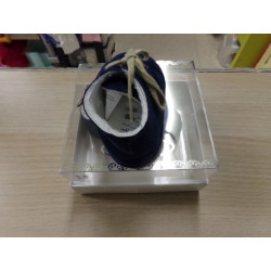 Botita azul marino pelito Mayoral nº 18. Segunda mano.