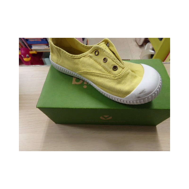 Tenis Victoria nº 33. Segunda mano.