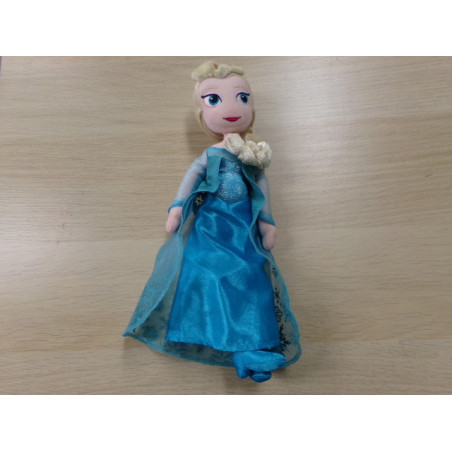 Muñeca blandita Frozen. Segunda mano.