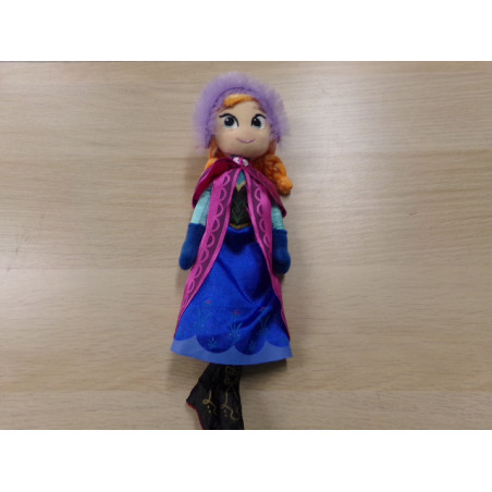 Muñeca blandita Frozen. Segunda mano.