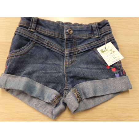 Pantalón corto 3 años. Segunda mano.