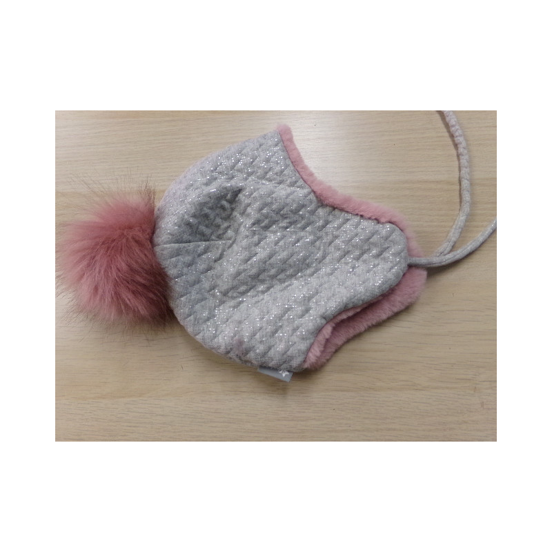 Gorro pompón 18-24 meses. Segunda mano.