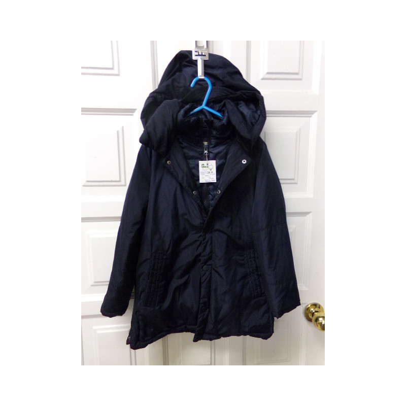 Chaquetón Mango azul marino 7-8 años. Segunda mano.