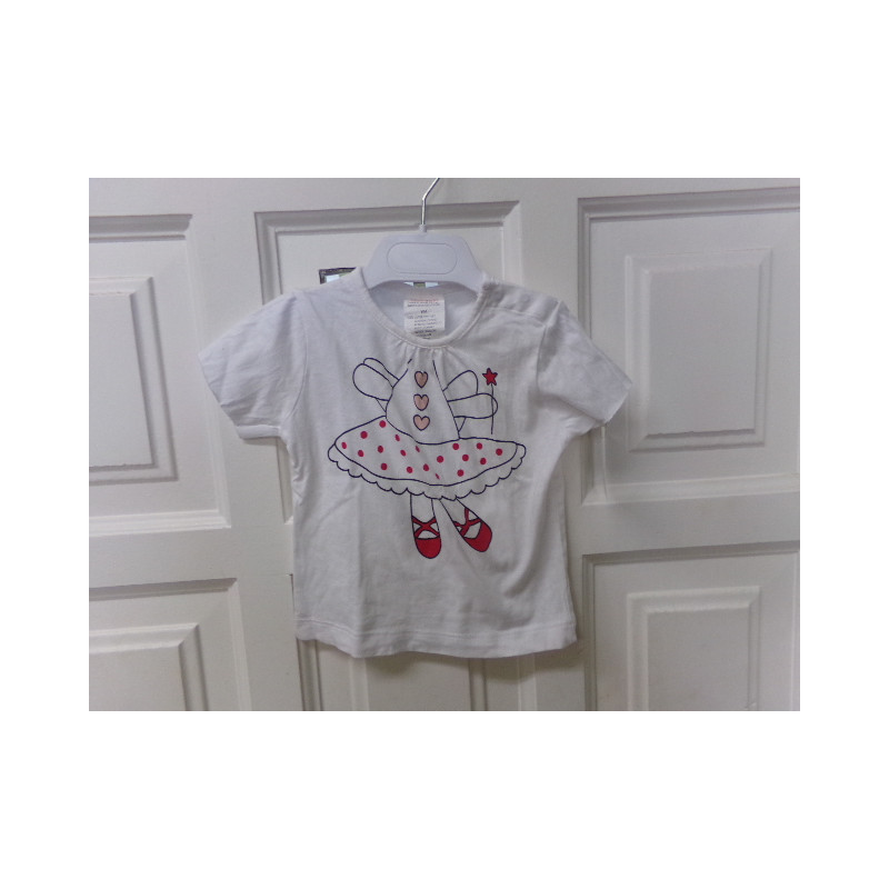 Camiseta 9 meses. Segunda mano.