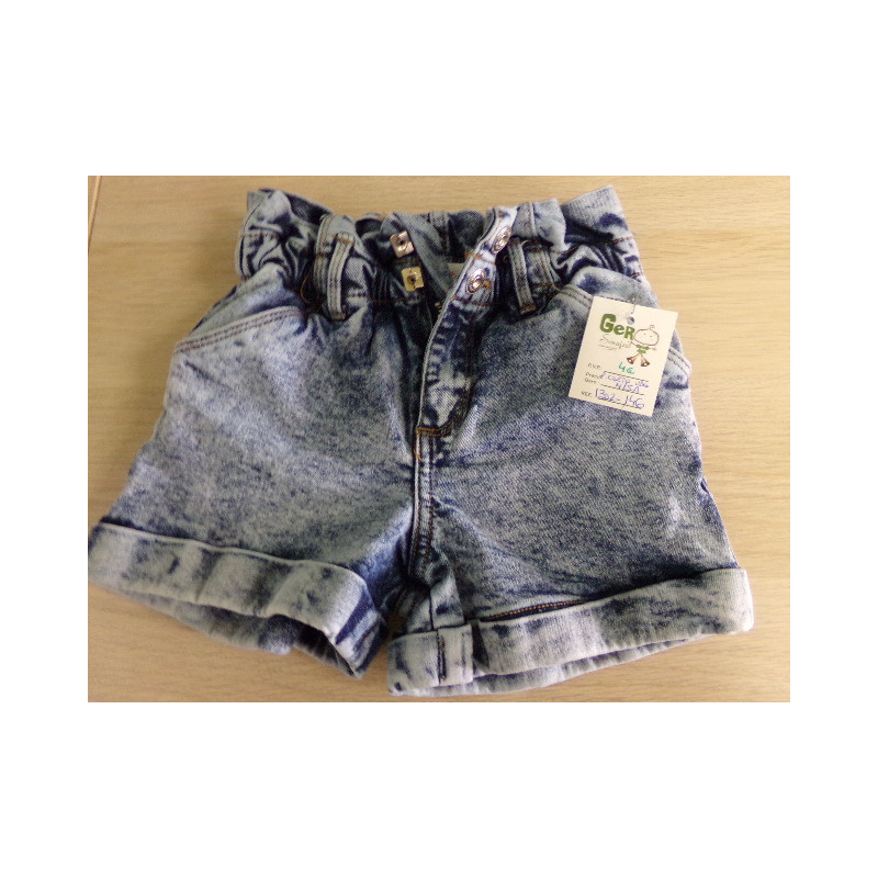 Pantalón corto 4-5 años. Segunda mano.