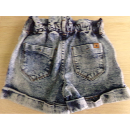 Pantalón corto 4-5 años. Segunda mano.