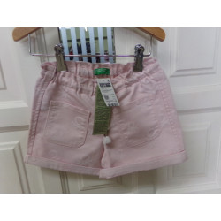 Pantalón y camiseta Benetton 3-4 años. A estrenar.