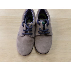 Zapato Gorila piel vuelta nº 26. Segunda mano.