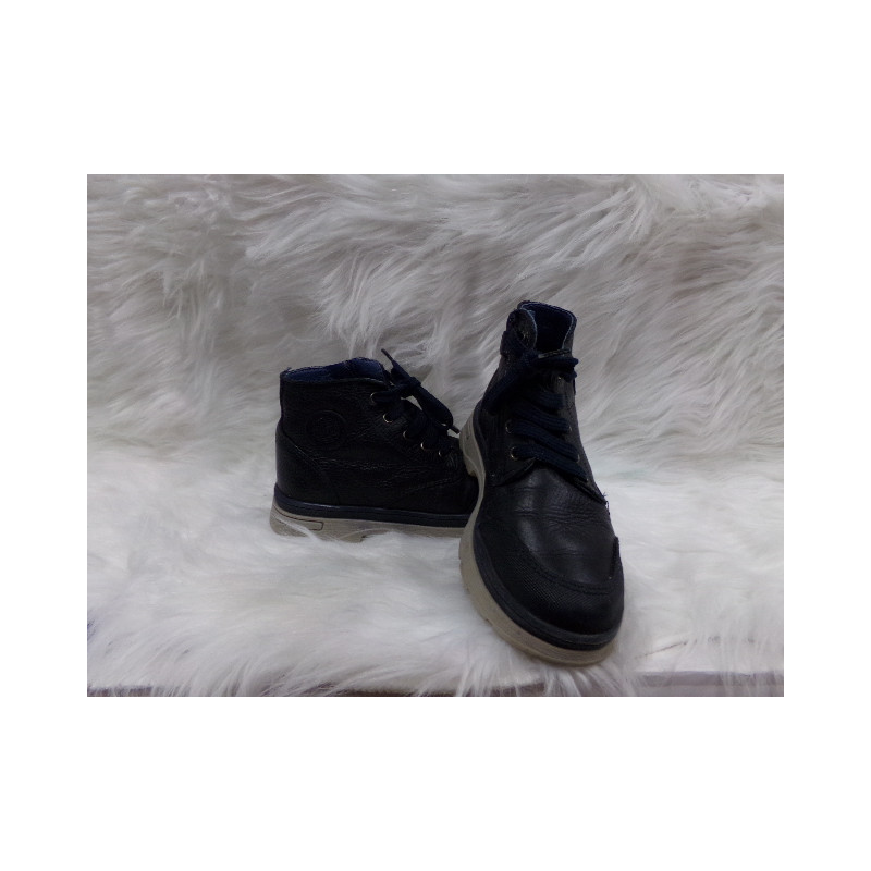 Bota azul marino Pablosky nº 30. Segunda mano.