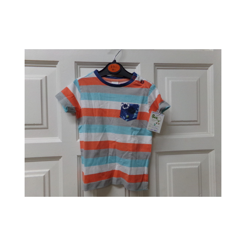 Camiseta 9 meses. Segunda mano.