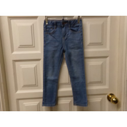 Pantalón vaquero 4 años. Segunda mano.
