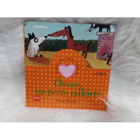 Libro Chusco un perro callejero. Segunda mano.