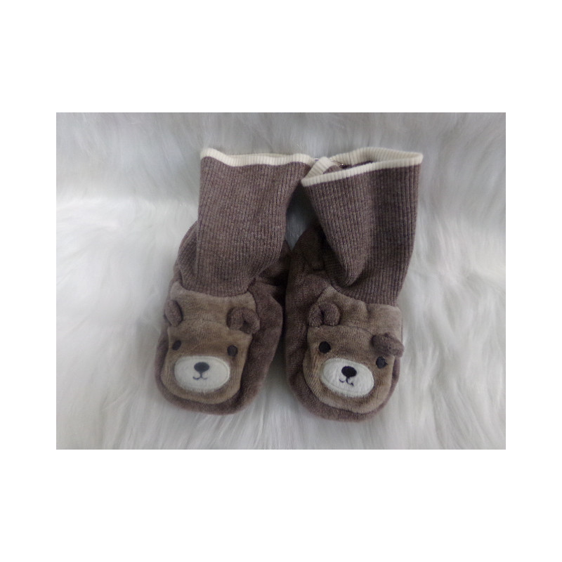 Zapatillas calcetín nº 18-20. Sin uso.