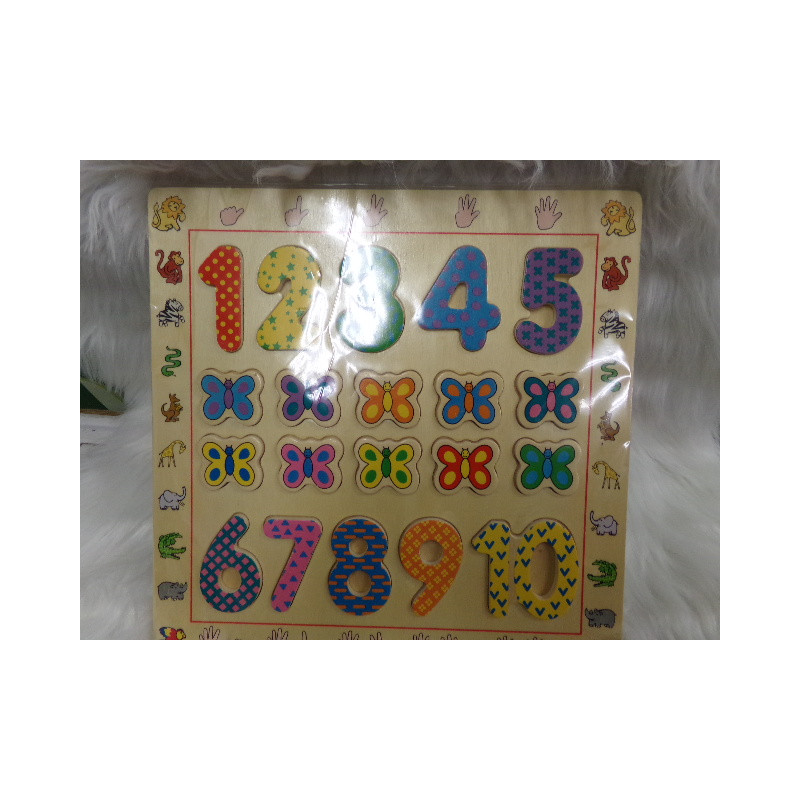 Puzzle números de madera. Segunda mano.