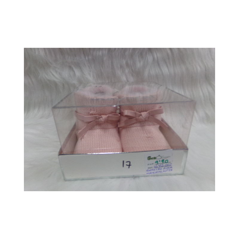 Botita punto y pelito Mayoral nº 17. Sin uso.