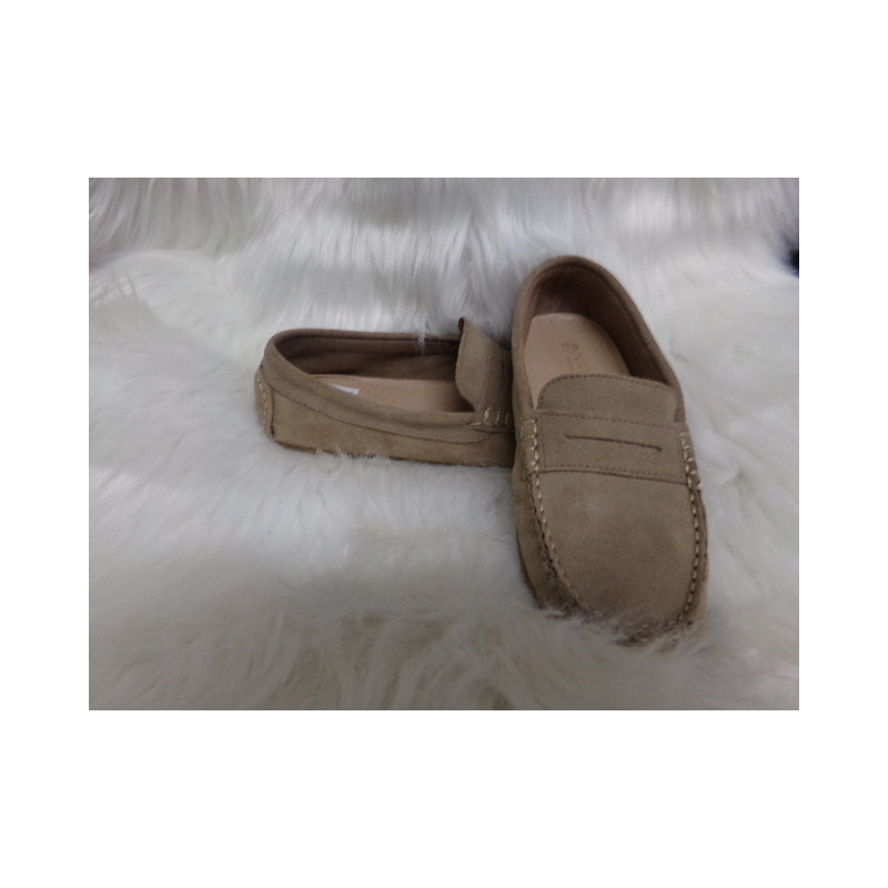Mocasín Nanos camel nº 33. Segunda mano.
