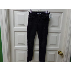 Pantalón vaquero negro Zara 8 años. Segunda mano.