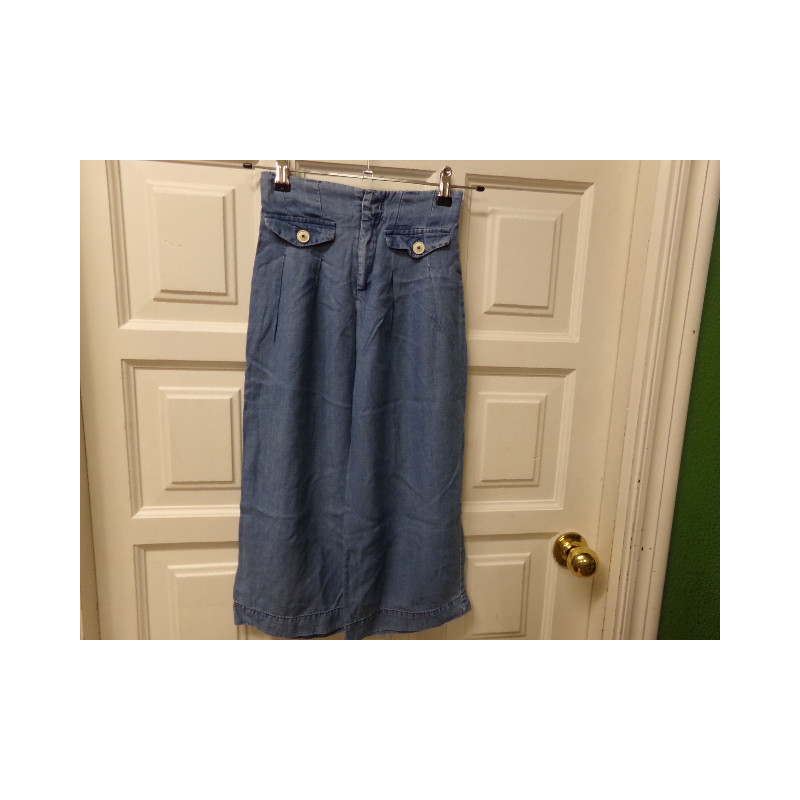 Pantalón vaquero ancho Zara 8 años. Segunda mano.