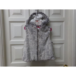 Chaleco pelito 12 años. Segunda mano.