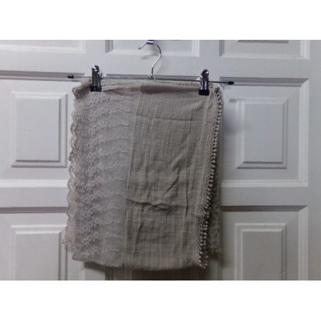 2 pañuelos cuello 10_14 años. Segunda mano.