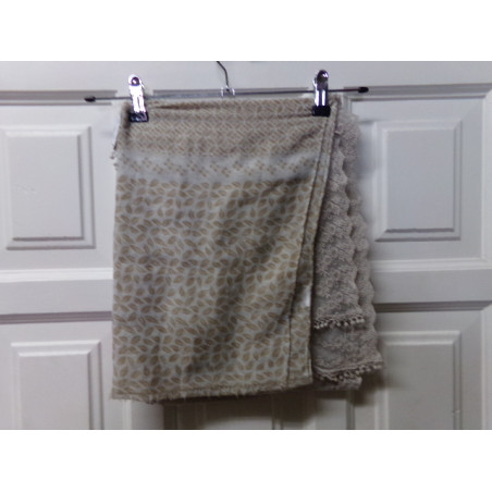 2 pañuelos cuello 10_14 años. Segunda mano.