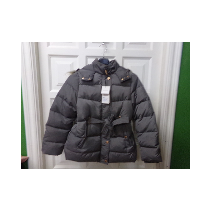 Plumas gris Zara 14 años. A estrenar.