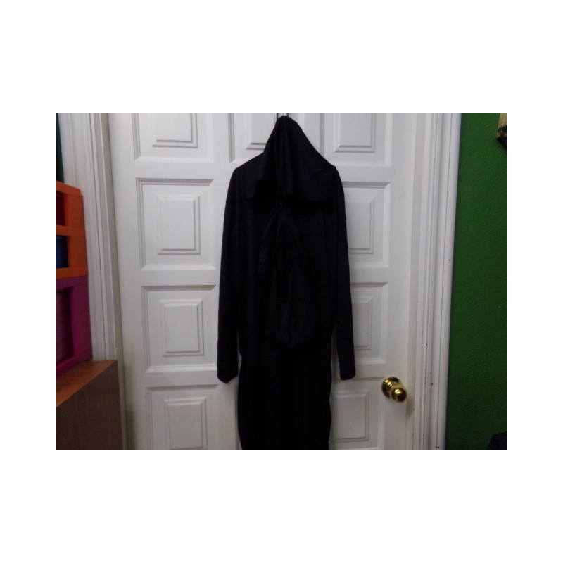 Disfraz negro Halloween. Segunda mano.