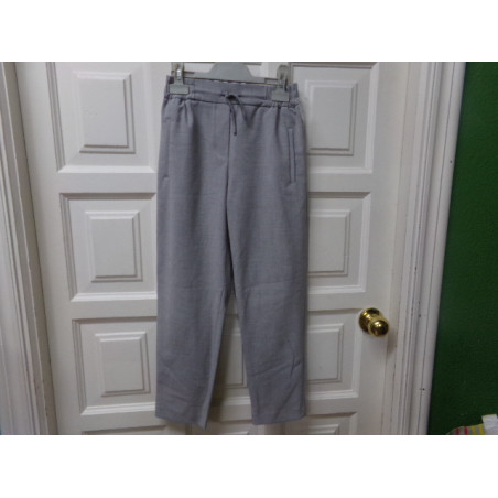 Pantalón gris Zara niña 10 años. Segunda mano.