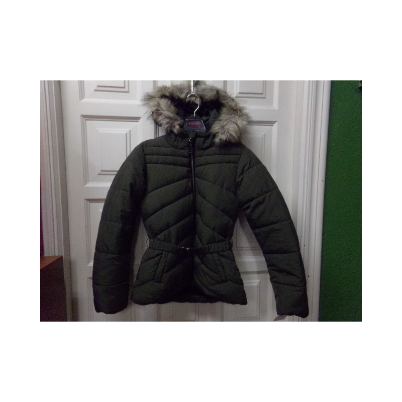 Plumas verde 10 años. Segunda mano.