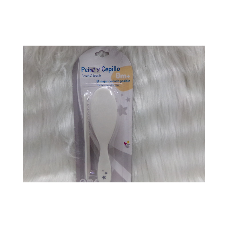 Cepillo y peine bebé. A estrenar.