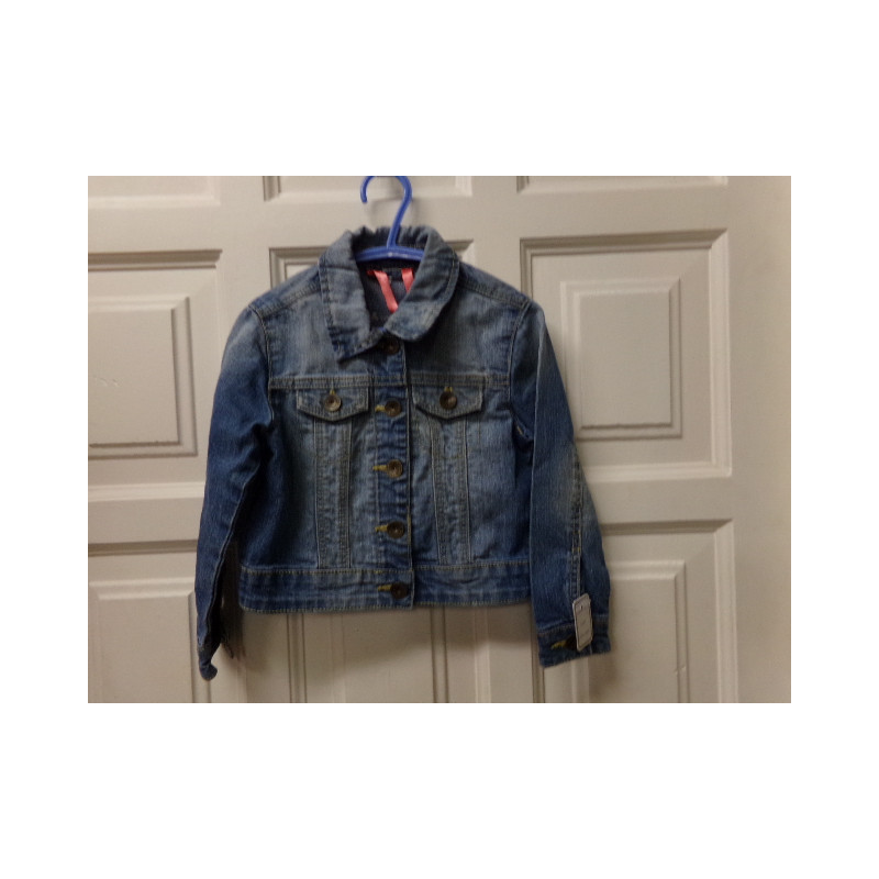 Cazadora vaquera 4 años. Segunda mano.