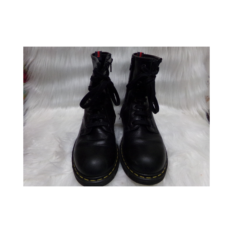 Botas negras nº 34. Segunda mano.